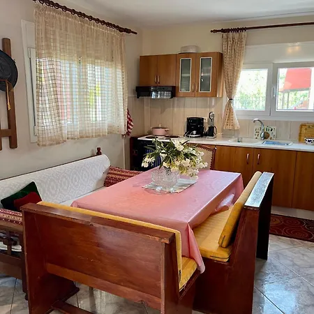 Teo Violeta House
